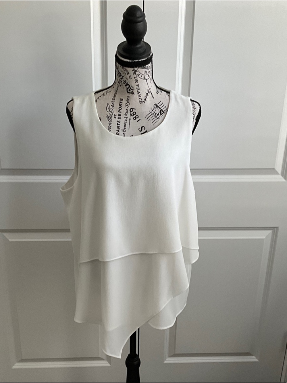 Vince Camuto Ivory Tiered Sleeveless Camisole